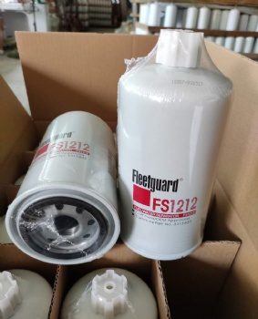 Dongfeng Cummins 3315843 Fleetguard Diesel Engine Parts Truck Heavy Machinery Fuel Filter Water Separator FS1212